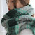 韩版针织格子流苏围巾(任意-绿色)第2张高清大图