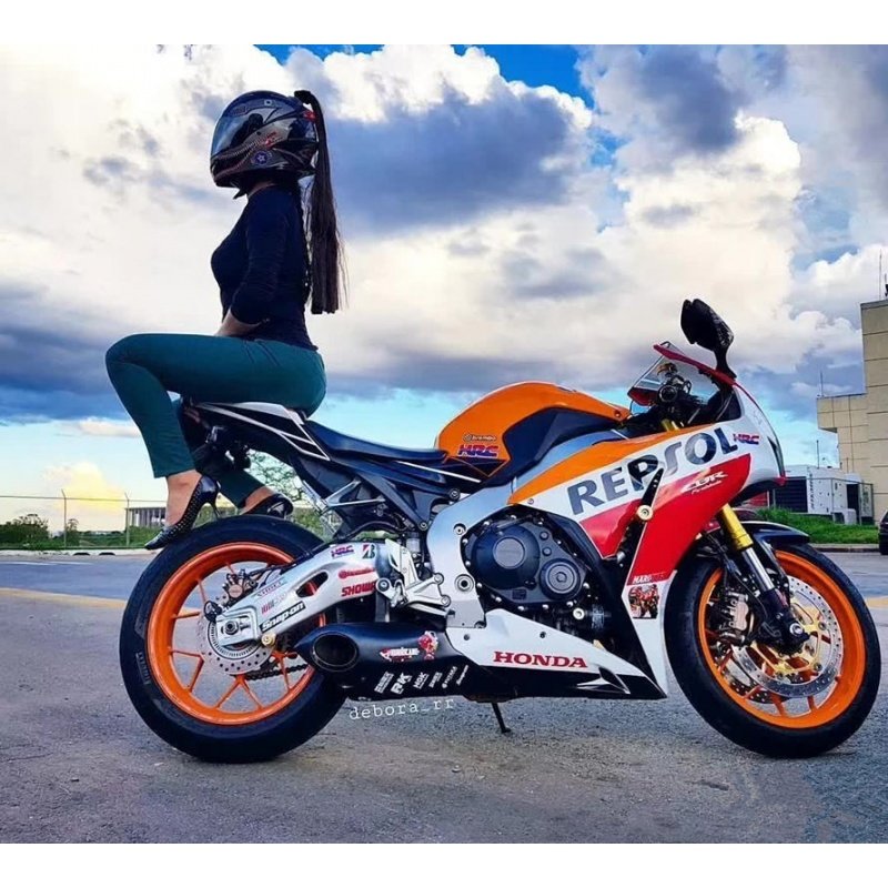 抖音头盔男摩托车个性酷四季辫电动机车头盔女