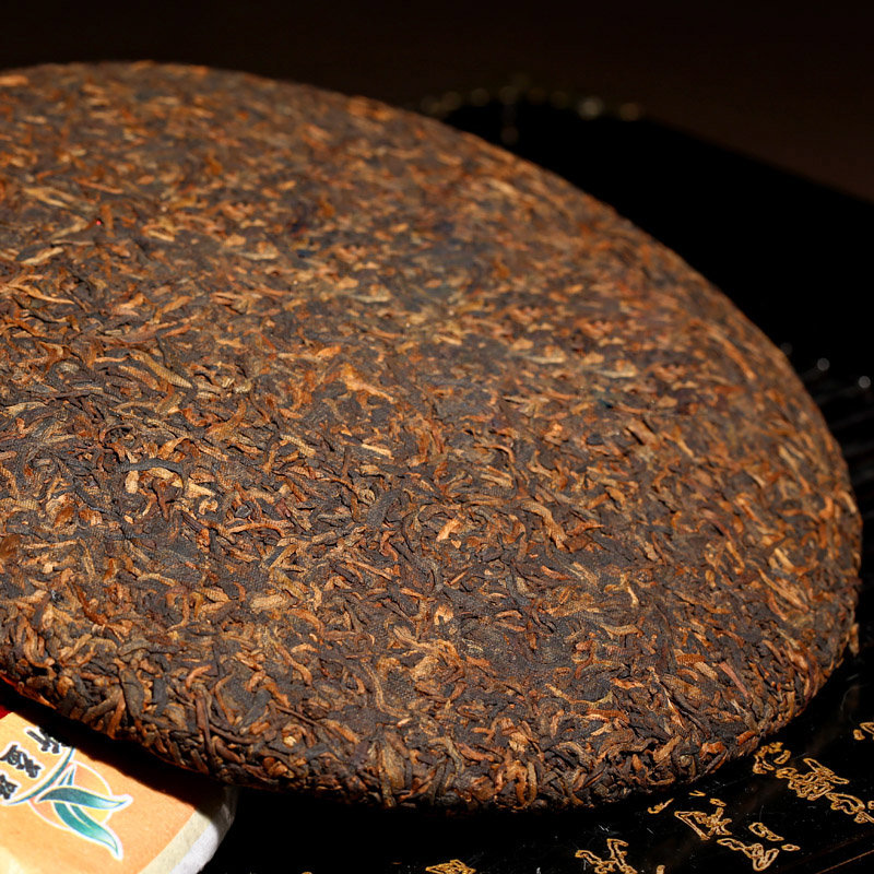 新益号 普洱茶熟茶 金芽贡饼 357g 七子饼