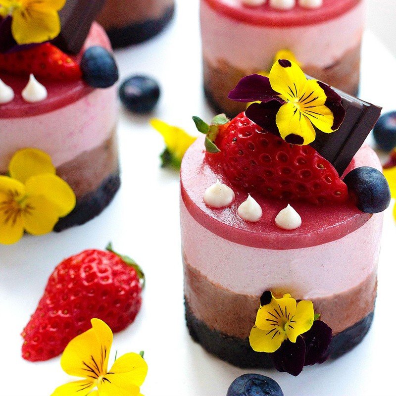 顺丰新鲜三色堇食用花西餐蛋糕摆盘装饰花草50朵2盒共100朵