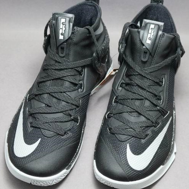 nike耐克詹姆斯使节8篮球鞋 ambassador 8 白金南海岸 男子低帮818678