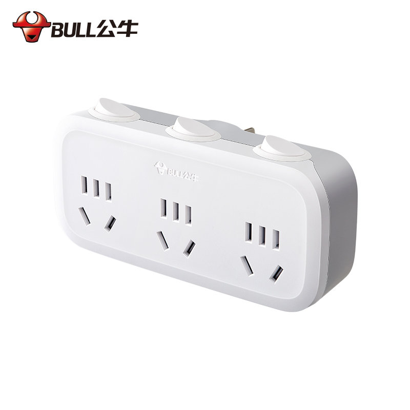 公牛一转三插座gn9333白色