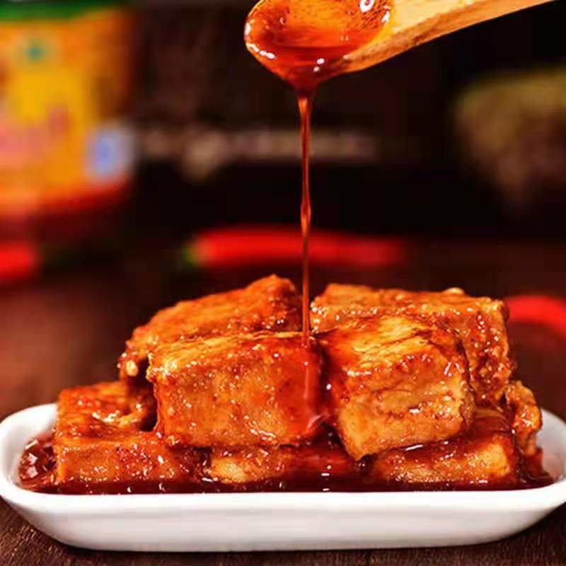 廖阿婆红油腐乳300g红油豆腐乳农家特麻辣自制臭毛豆腐红油腐乳2瓶