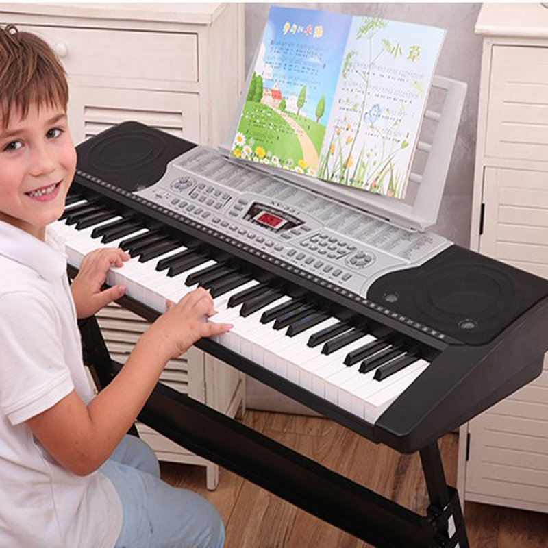 俏娃宝贝儿童61键电子琴带电源小钢琴玩具宝宝电子琴可教学