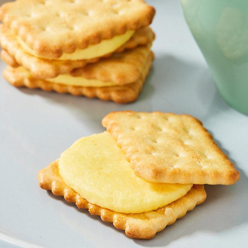 康师傅咸酥夹心饼干葱香奶油味240g营养早餐办公室休闲零食小吃