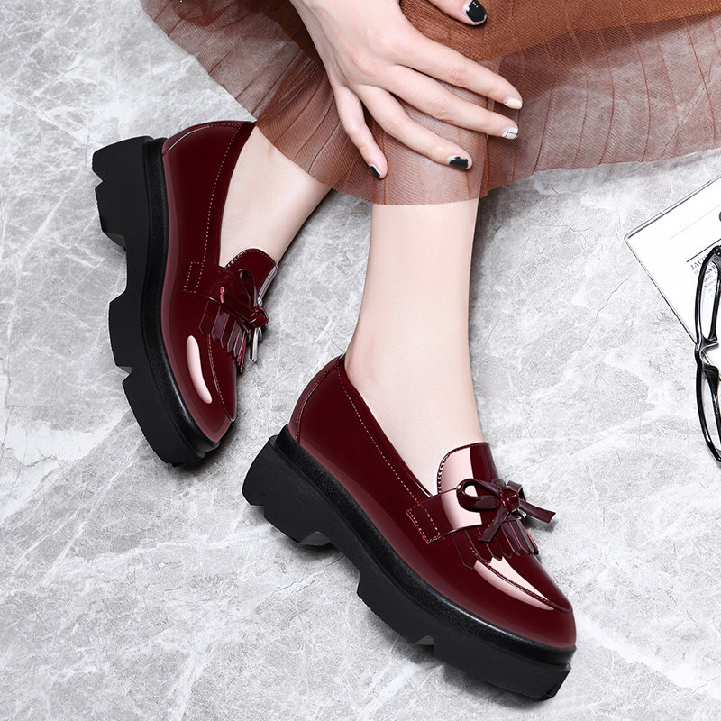 古奇天伦圆头厚底单鞋女新款时尚英伦风小皮鞋百搭漆皮蝴蝶结松糕底女