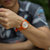斯沃琪(Swatch)手表 原创炫彩系列 石英男女表 鲜亮橙黄SUOO702第4张高清大图