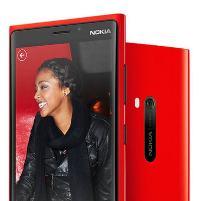 诺基亚（NOKIA）920 Lumia920 3G智能手机（32G）（红色）WCDMA/GSM 4.5英寸屏 1.5GHz双核处理器 1GB RAM运行内存 870万像素 联通定制