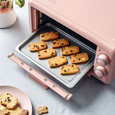 小熊（Bear）电烤箱 家用多功能迷你11升容量全自动做蛋糕蛋挞烘焙机器小巧烤箱 粉色 DKX-D11B1