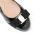 Salvatore Ferragamo黑色亮面牛皮VARINA系列平底鞋A181-574556017.5黑 时尚百搭第3张高清大图