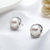 漂亮百合简雅花朵珍珠耳钉S925银天然淡水珍珠优雅耳饰(白色)第3张高清大图
