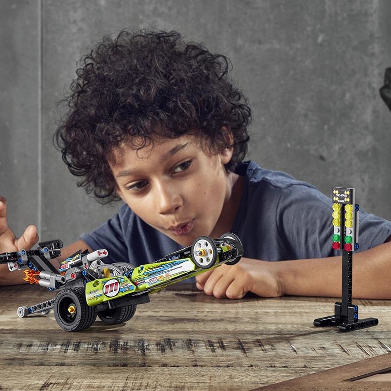 乐高机械系列亮绿色改装赛车42103拼插积木玩具