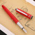 毕加索（PIMIO）916马拉加铱金笔8色可选土豪金钢笔1.0MM美工笔商务墨水笔礼盒(红色钢笔)第2张高清大图