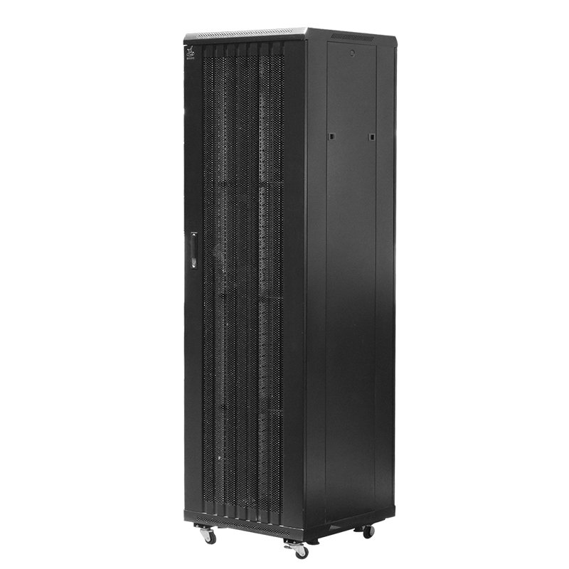 8米*600*600标准机柜