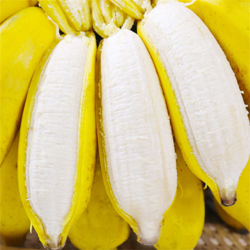 17岁的甜广西小米蕉青色发货3斤装在家催熟当季新鲜水果