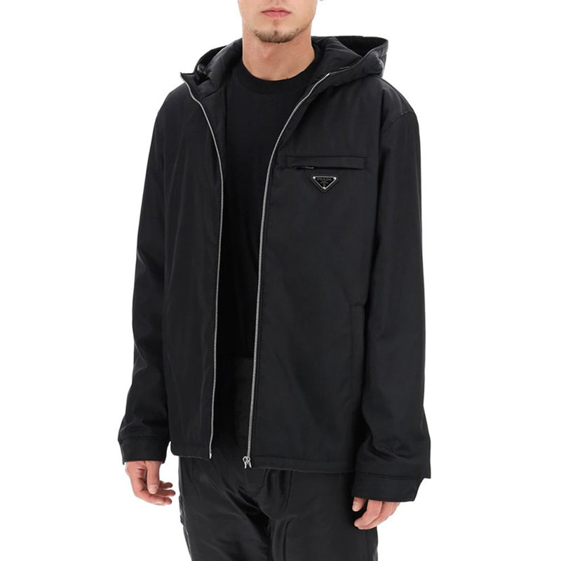 高仿prada尼龙夹克短款(prada尼龙包包价格和图片)-第2张图片-潮百科 高仿prada尼龙夹克短款(prada尼龙包包价格和图片)-第2张图片-潮百科