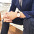 安普里奥.阿玛尼手表 皮质表带经典时尚休闲石英AR2502 国美超市甄选第3张高清大图