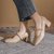 SUNTEK玛丽珍女鞋软皮中跟晚晚风温柔鞋2021年新款春季高跟奶奶粗跟单鞋(34 米白色)第2张高清大图