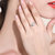 阿玛莎1克拉珍爱一生经典六爪莫桑石戒指925银饰品扭臂雪花戒指开口(银色)第5张高清大图